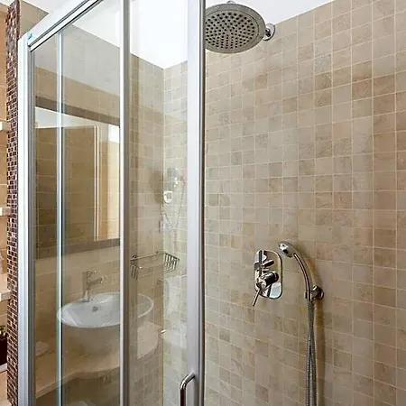 A Trastevere Da M.e. בית הארחה 4*